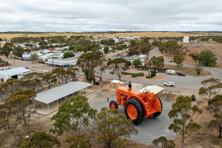 Самый большой трактор в мире