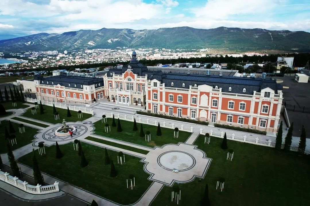 Шато Де Талю