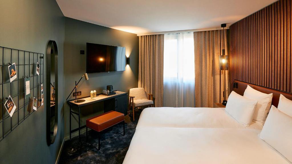 Le Bellune Bar Hotel &amp; Spa Paris