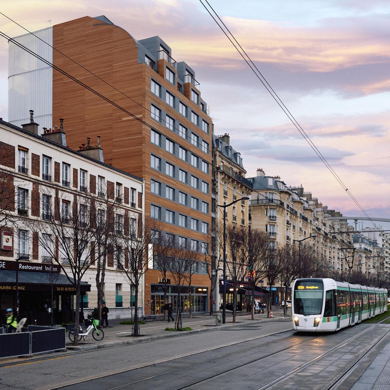 Le Bellune Bar Hotel &amp; Spa Paris